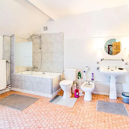 Plush Holiday In La Petite With Private Garden
